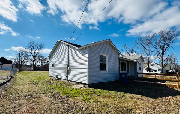 $109,000 | 103 East North Street, Sesser, IL 62884