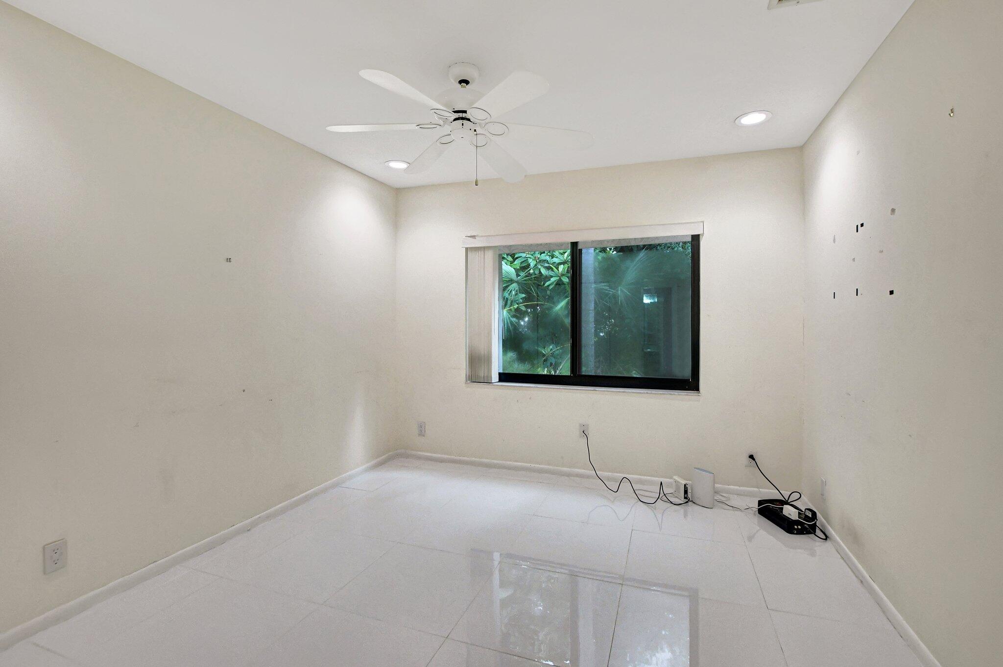 8923 Old Pine Road Boca Raton, FL 33433 - Photo 19 of 29 21-web-or-mls-DSC_0436