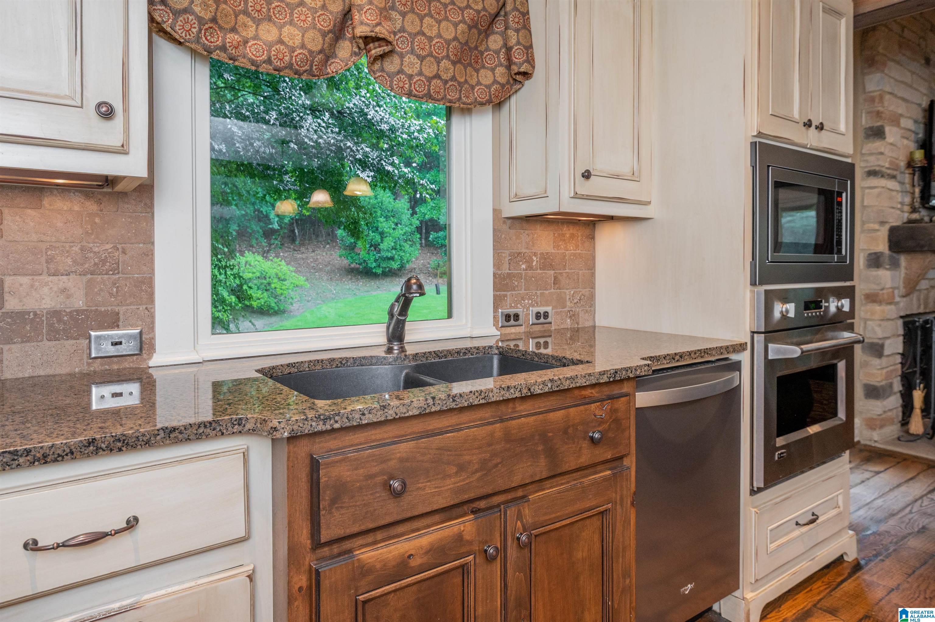 3905 Woodhaven Road Birmingham, AL 35244 - Photo 15 of 50