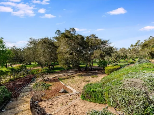 $960,000 | 372 Oak Hill Drive, Lompoc, CA 93436