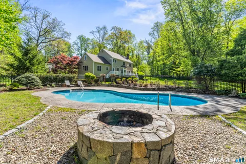 $950,000 | 38 Old Farm Hill Road, Newtown, CT 06470