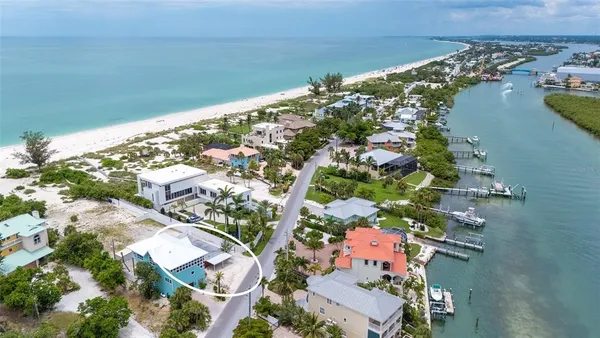 $895,000 | 616 South Casey Key Road, Nokomis, FL 34275