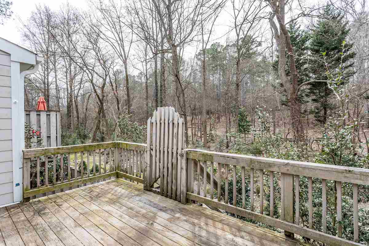 5827 Branchwood Road Raleigh, NC 27609 - Photo 17 of 19 Deck