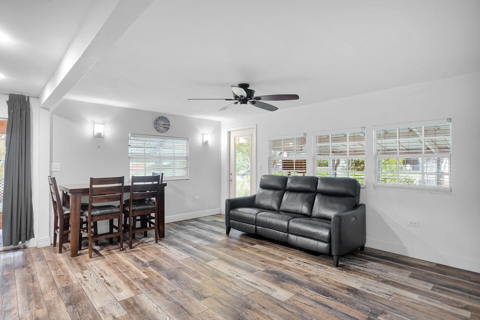 7 Avenue D Key Largo, FL 33037 - Photo 17 of 36 a living room with furniture and a large window