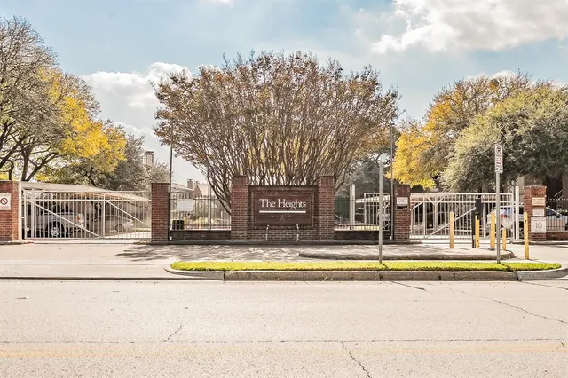 $225,000 | 3212 Donnelly Circle, Fort Worth, TX 76107