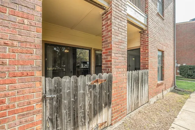 $225,000 | 3212 Donnelly Circle, Fort Worth, TX 76107