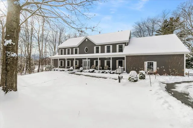 $1,190,000 | 2001 Depot Street, Manchester, VT 05255