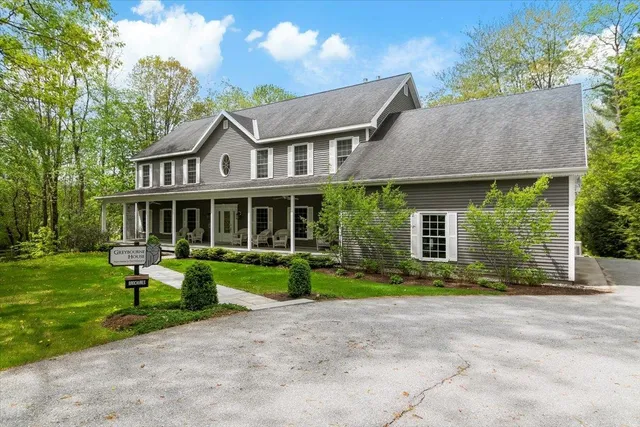 $1,190,000 | 2001 Depot Street, Manchester, VT 05255