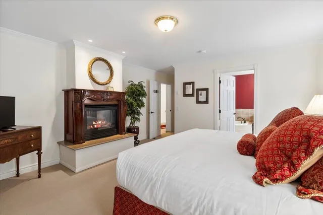 $1,190,000 | 2001 Depot Street, Manchester, VT 05255