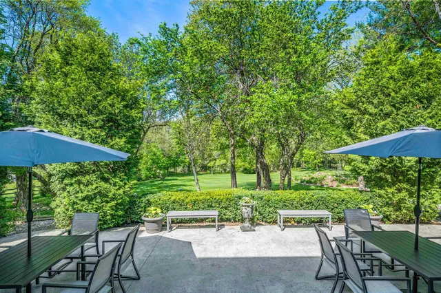 $1,190,000 | 2001 Depot Street, Manchester, VT 05255