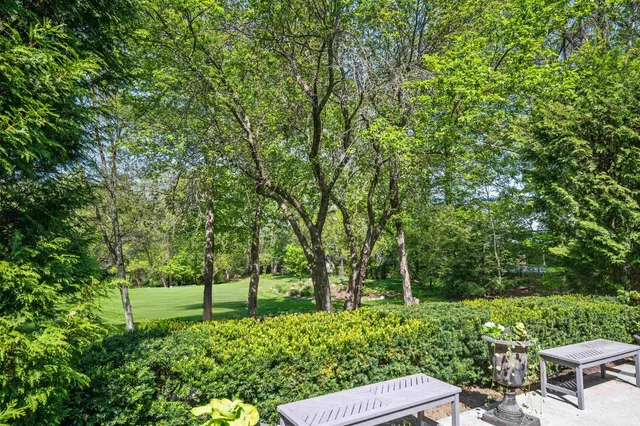 $1,190,000 | 2001 Depot Street, Manchester, VT 05255