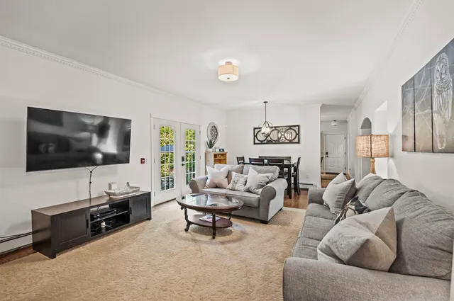 $1,190,000 | 2001 Depot Street, Manchester, VT 05255