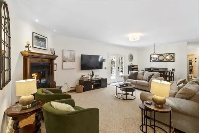 $1,190,000 | 2001 Depot Street, Manchester, VT 05255