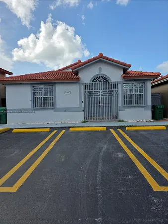 $3,300 | 8905 Northwest 121st Street, Hialeah, FL 33018