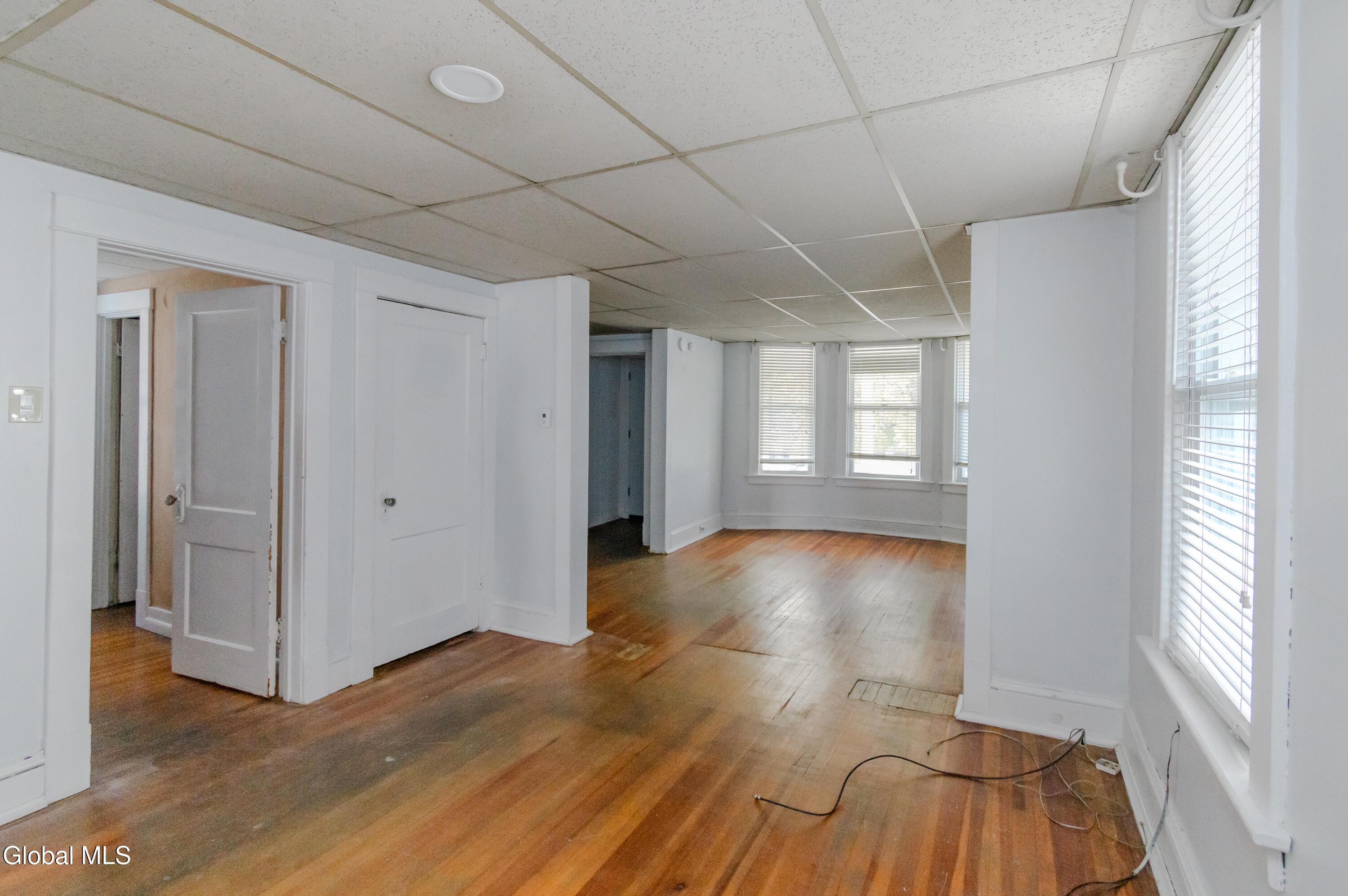 34 Hampton Street Albany, NY 12209 - Photo 5 of 24 DSC_2211