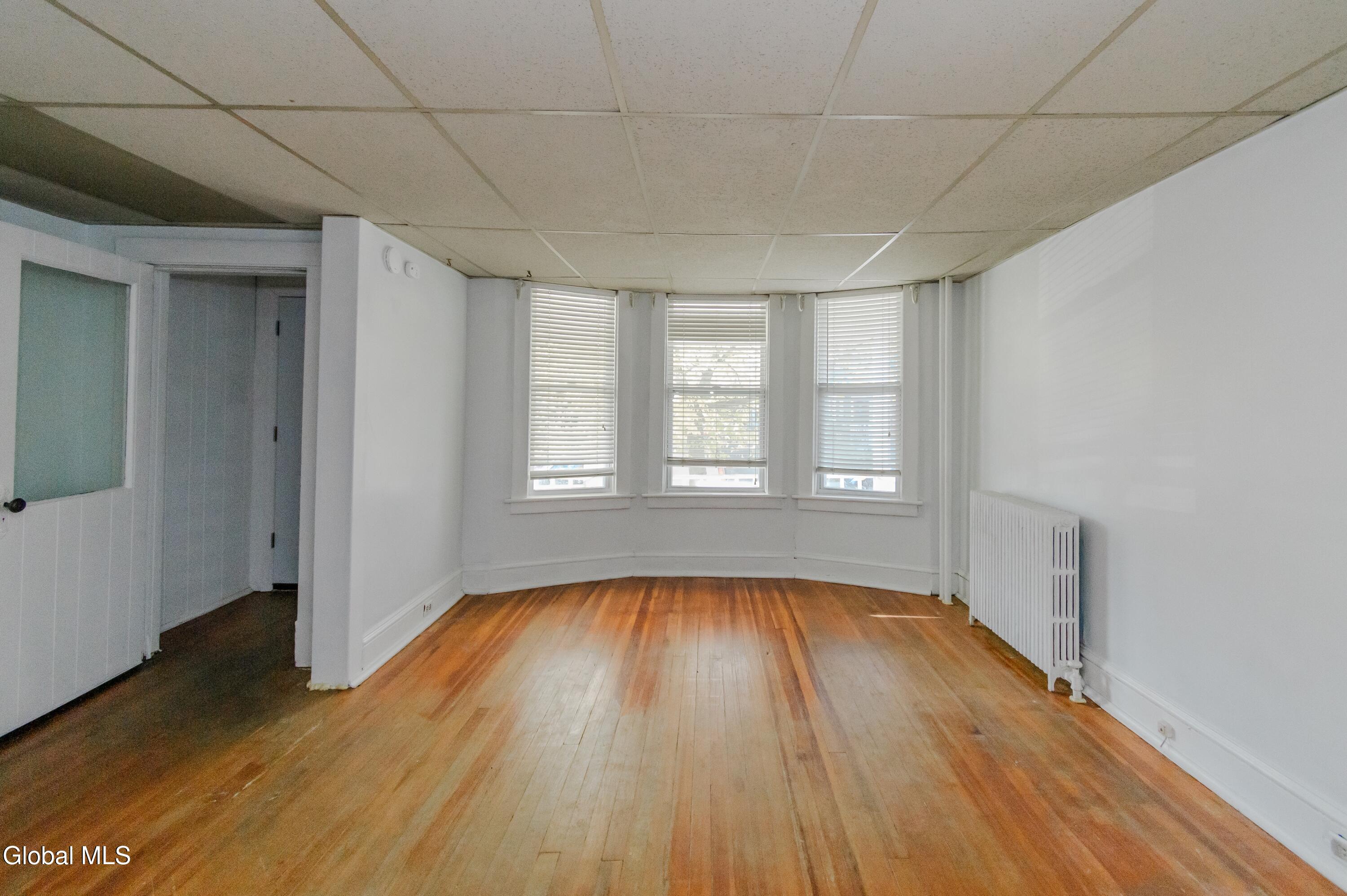 34 Hampton Street Albany, NY 12209 - Photo 6 of 24 DSC_2207