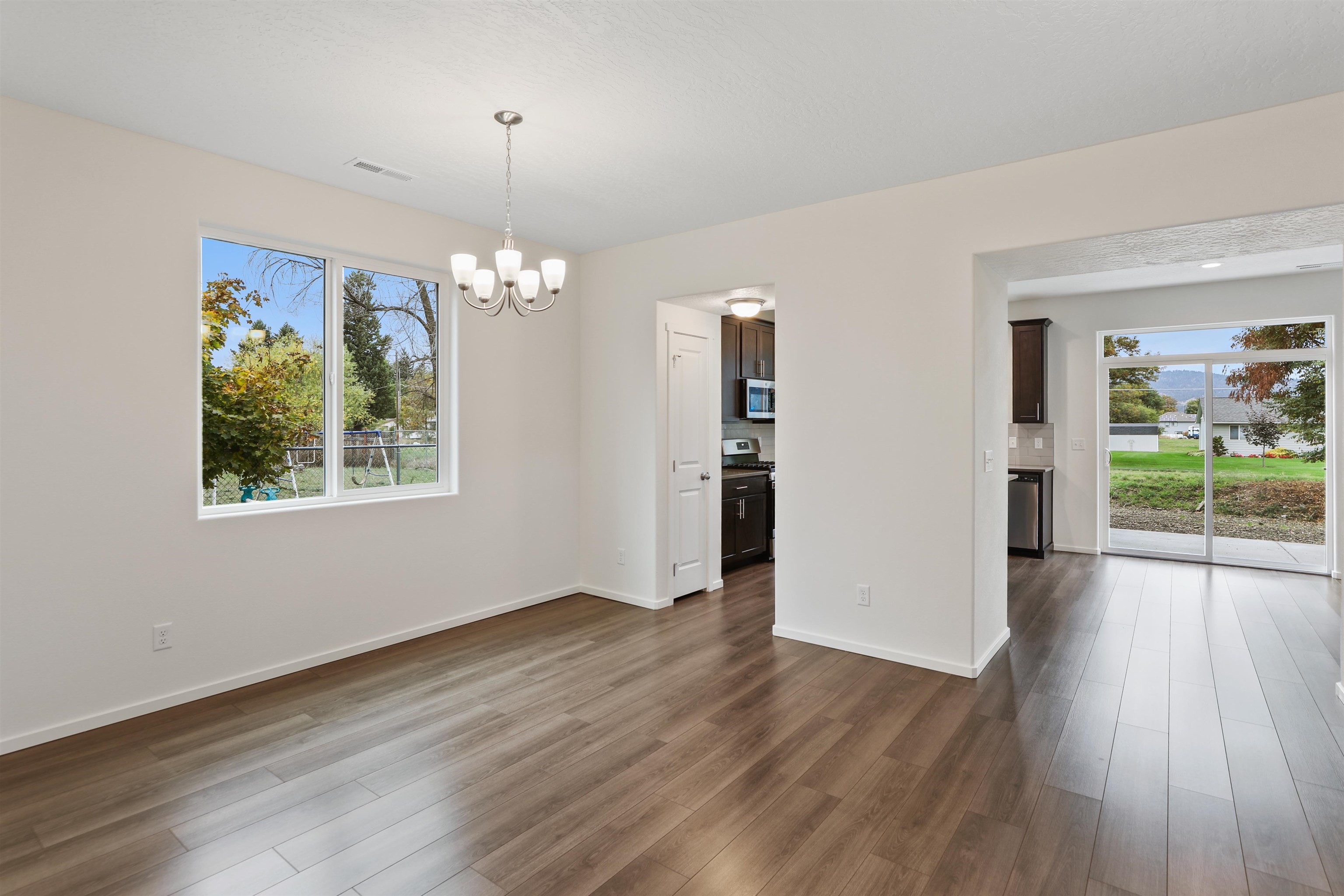 1113 North Corbin Lane Spokane Valley, WA 99016 - Photo 11 of 26