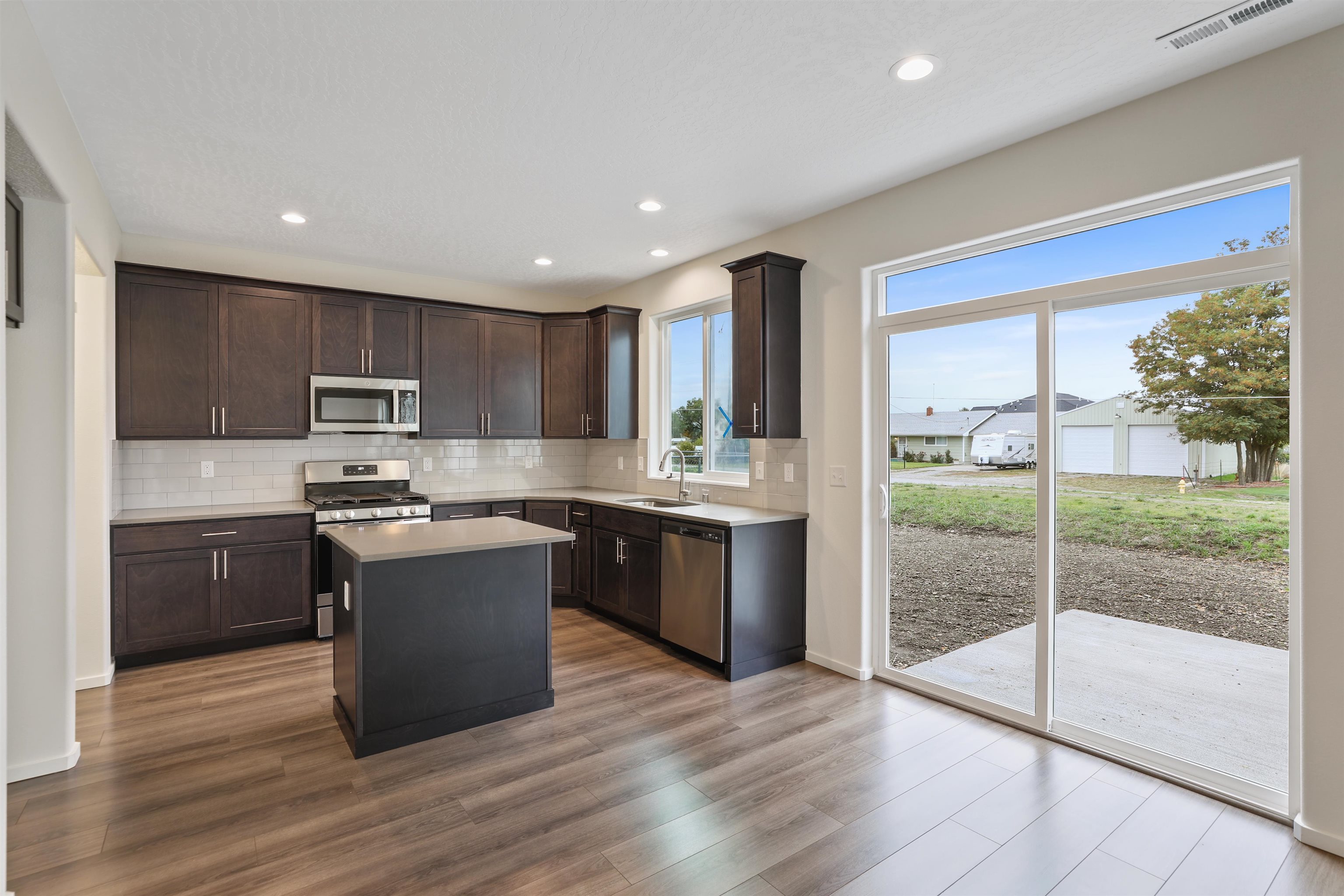 1113 North Corbin Lane Spokane Valley, WA 99016 - Photo 3 of 26