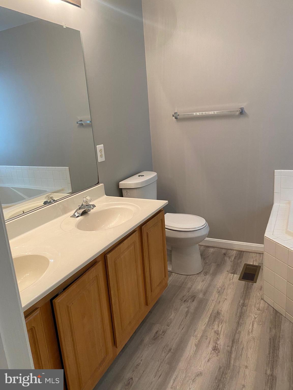 718 Shallow Ridge Court Abingdon, MD 21009 - Photo 15 of 27 En Suite