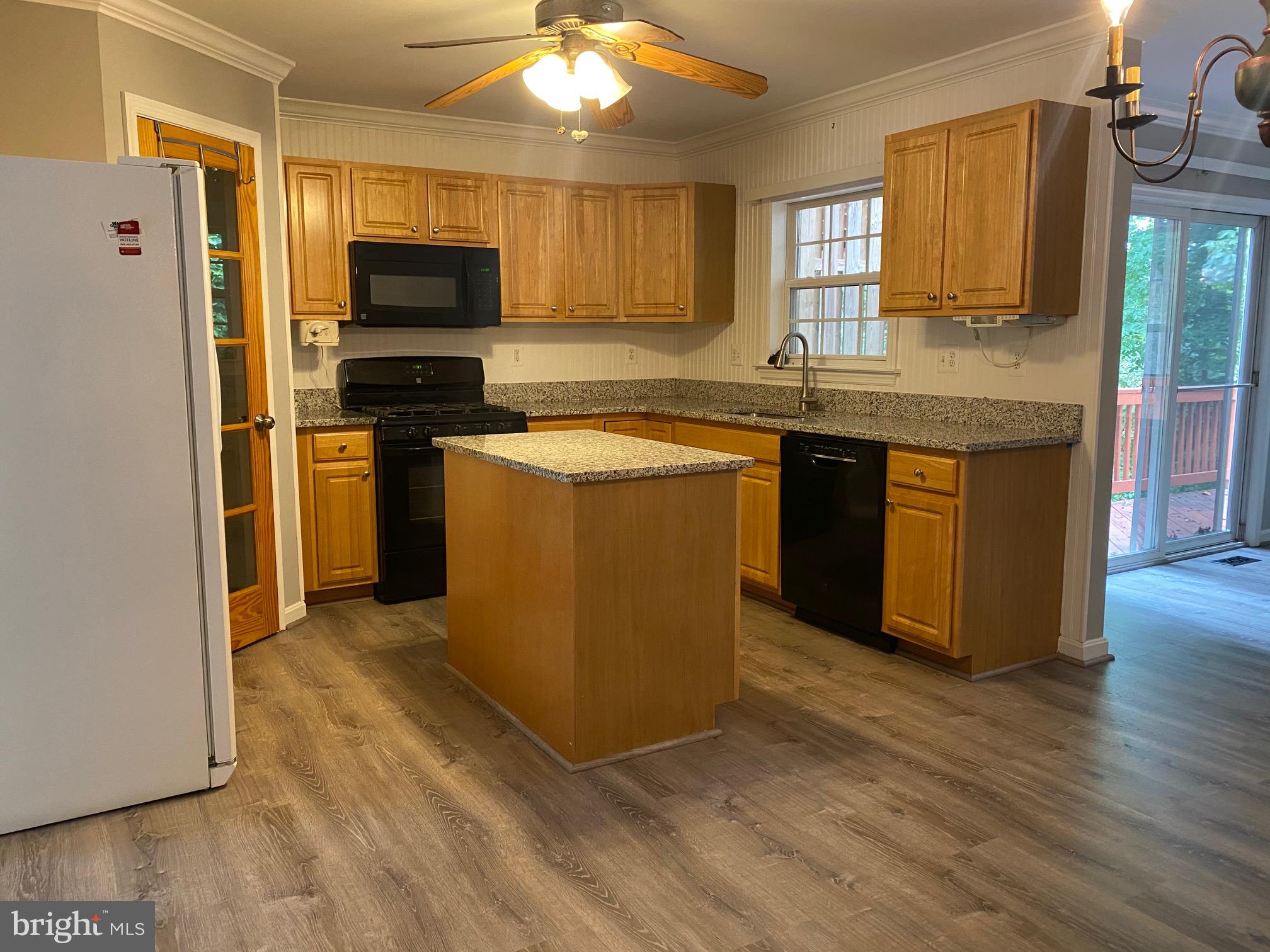 718 Shallow Ridge Court Abingdon, MD 21009 - Photo 8 of 27 Kitchen