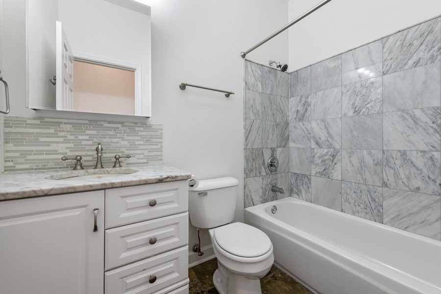 1044 West Fulton Street, Unit 4 Chicago, IL 60607 - Photo 15 of 18