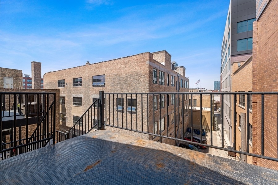1044 West Fulton Street, Unit 4 Chicago, IL 60607 - Photo 18 of 18