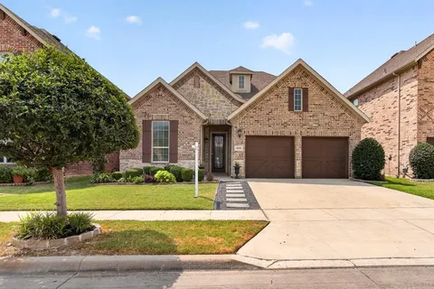 $555,000 | 6820 Westbury Drive, North Richland Hills, TX 76180