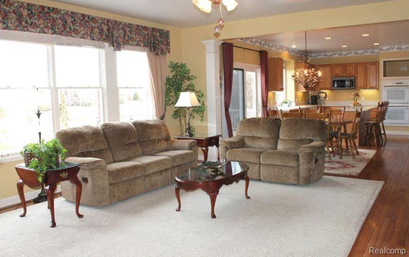 44561 Spring Hill Road Northville, MI 48168 - Photo 15 of 81 IMG_7383.jpg