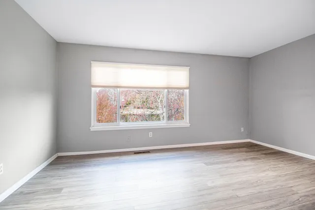 $2,225 | 614 Peninsula Court, Ann Arbor, MI 48105