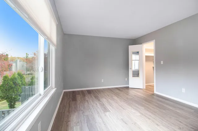 $2,225 | 614 Peninsula Court, Ann Arbor, MI 48105