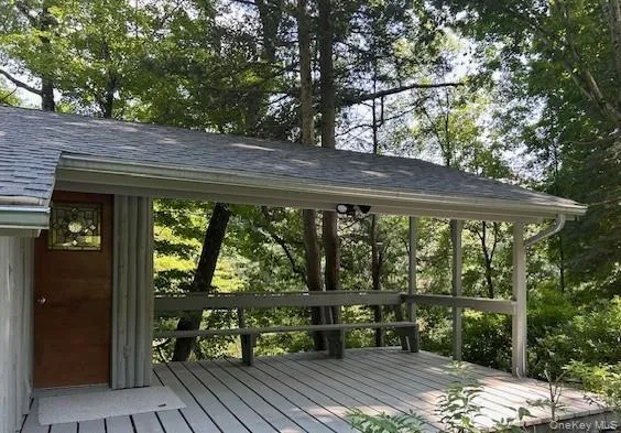 a view of entryway with stairs