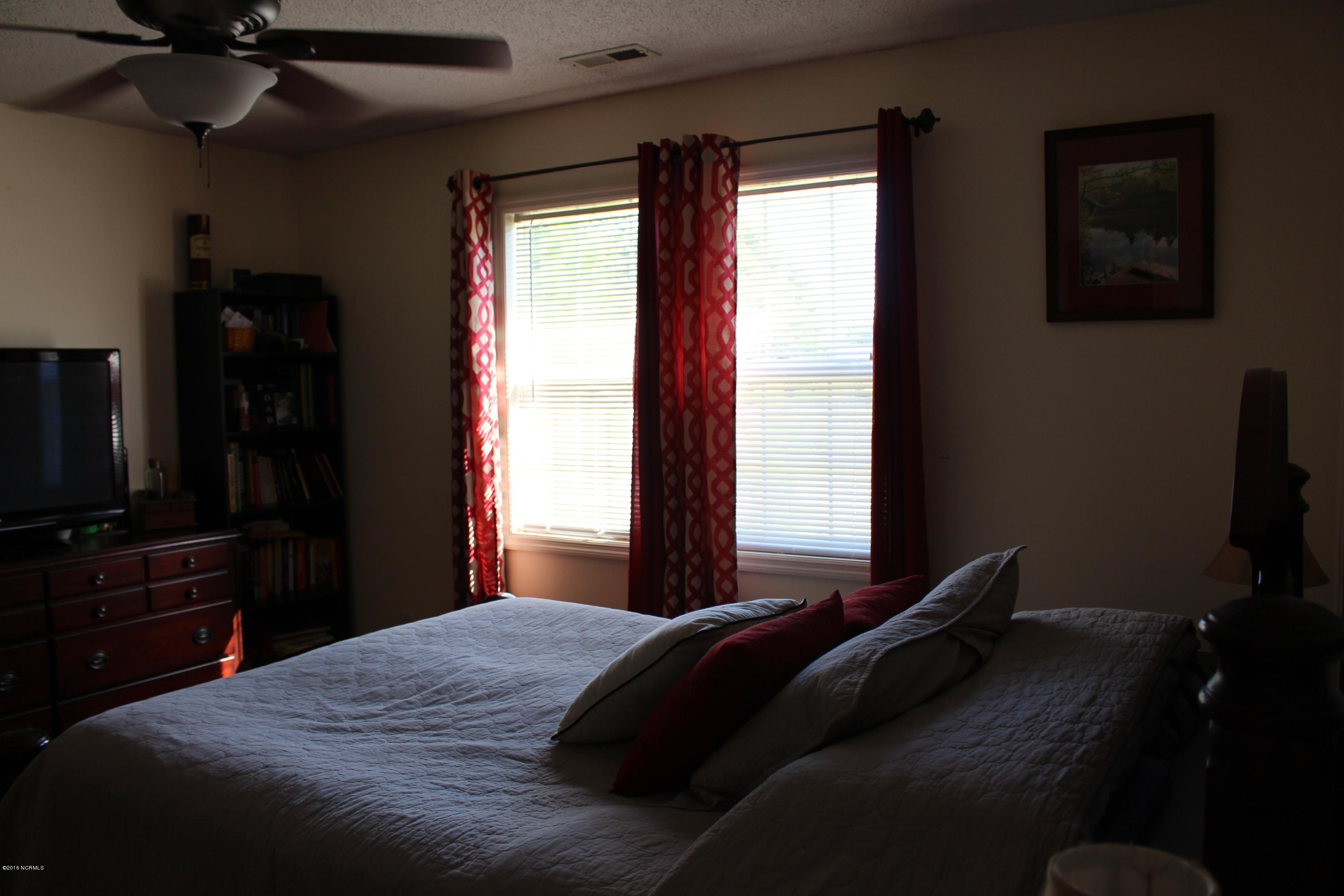 287 Parnell Road Hubert, NC 28539 - Photo 18 of 41 Master Bedroom