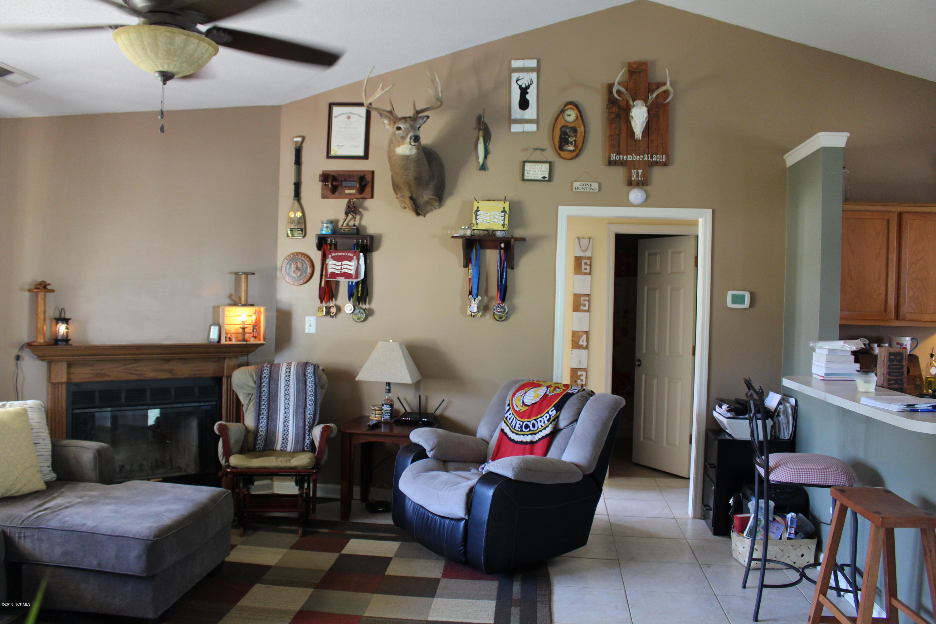 287 Parnell Road Hubert, NC 28539 - Photo 7 of 41 Living Room