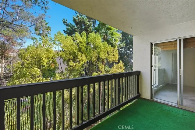$699,900 | 3310 Raintree Circle, Culver City, CA 90230