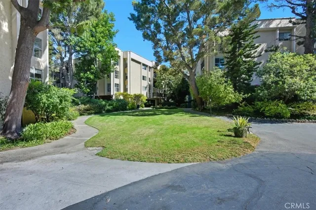 $699,900 | 3310 Raintree Circle, Culver City, CA 90230