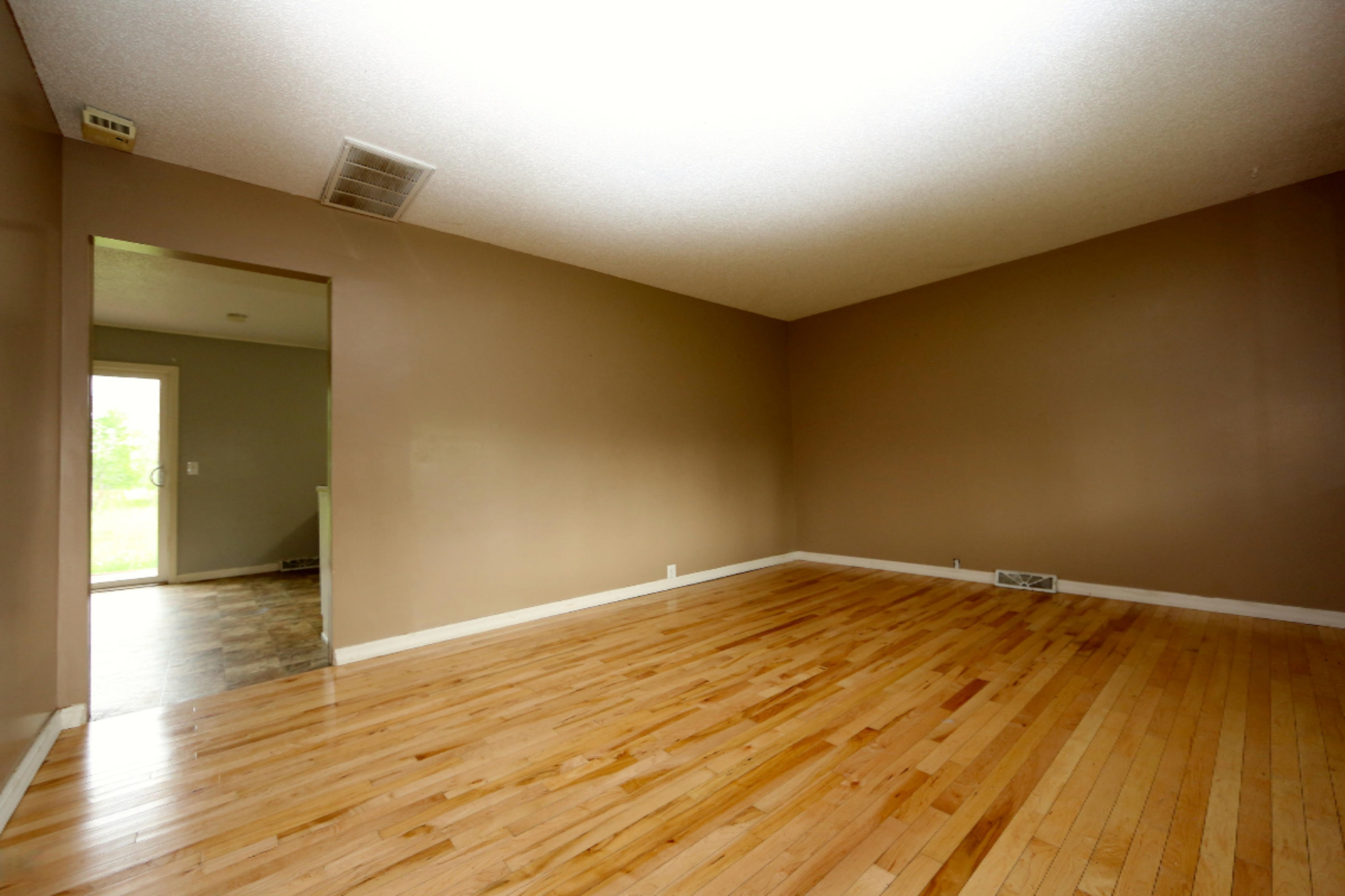 11489 Bailey Road Ravenna, MI 49451 - Photo 3 of 22 EF2A9043