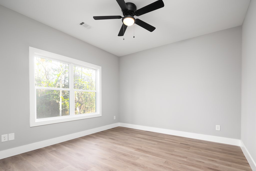 22 Grace Road Phenix City, AL 36870 - Photo 17 of 20 Gallery Image 17