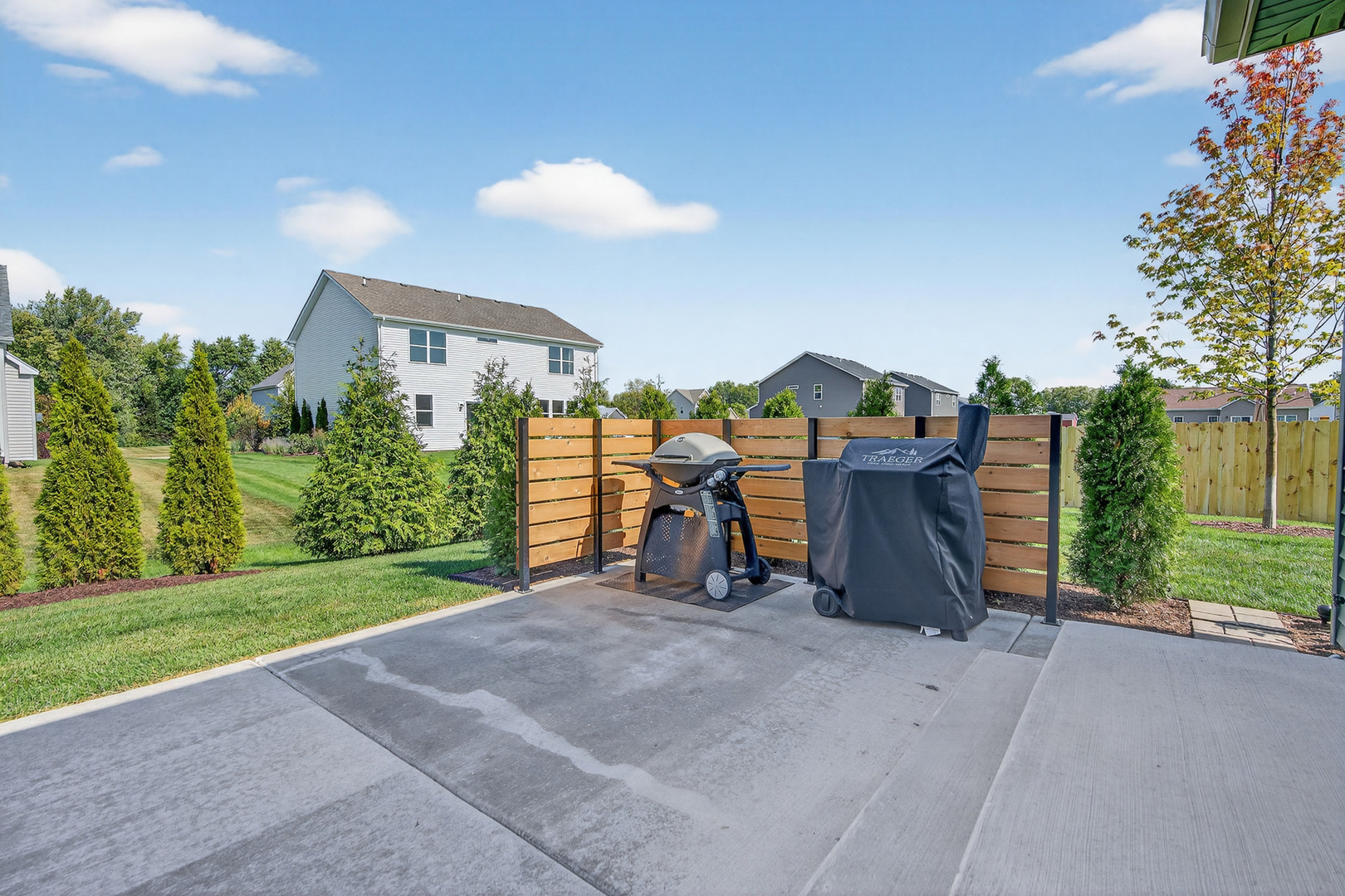 429 Fairway Lane Sycamore, IL 60178 - Photo 29 of 43 a view of outdoor space and yard