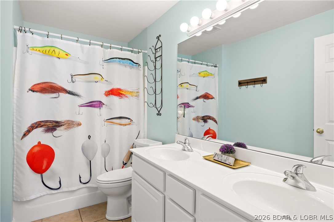 245 Plaza Beach Road, Unit 2B Camdenton, MO 65020 - Photo 13 of 32