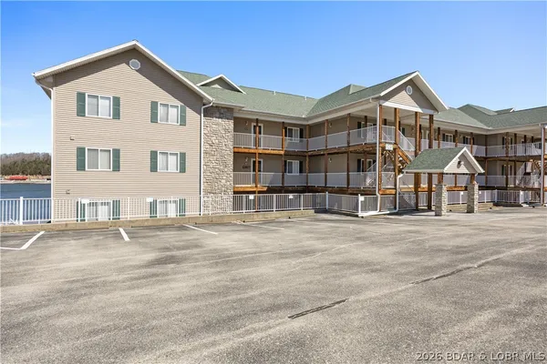 $322,000 | 245 Plaza Beach Road, Unit 2B, Camdenton, MO 65020