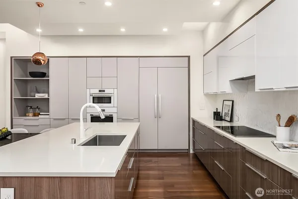 $5,988,800 | 2847 134th Avenue Northeast, Bellevue, WA 98005