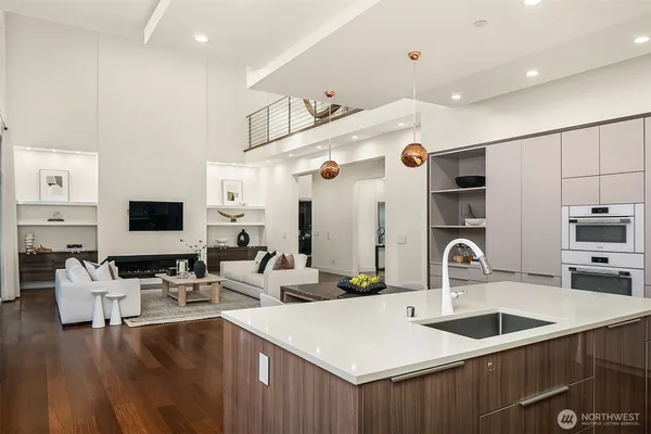 $5,988,800 | 2847 134th Avenue Northeast, Bellevue, WA 98005