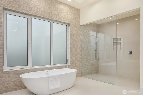 $5,988,800 | 2847 134th Avenue Northeast, Bellevue, WA 98005