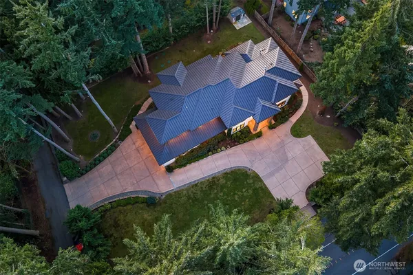 $5,988,800 | 2847 134th Avenue Northeast, Bellevue, WA 98005