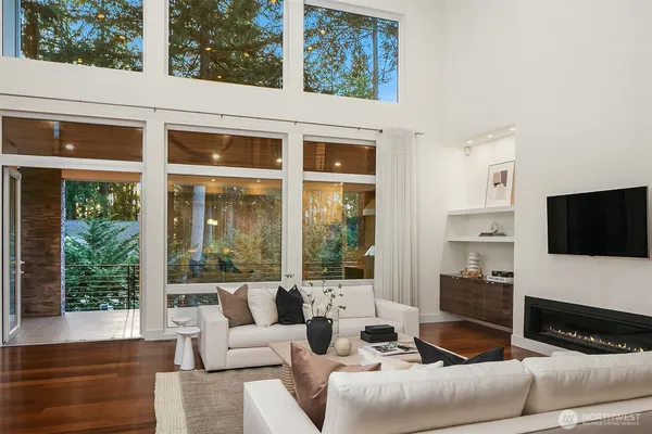 $5,988,800 | 2847 134th Avenue Northeast, Bellevue, WA 98005