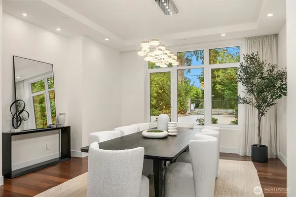 $5,988,800 | 2847 134th Avenue Northeast, Bellevue, WA 98005