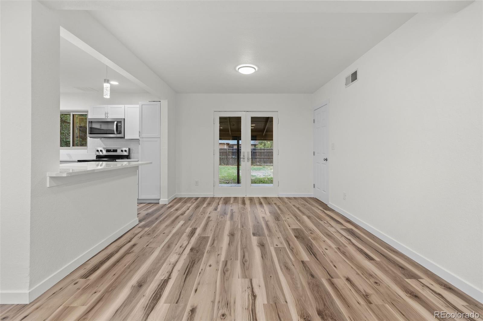 1283 Racine Street Aurora, CO 80011 - Photo 7 of 28 Gallery Image 7