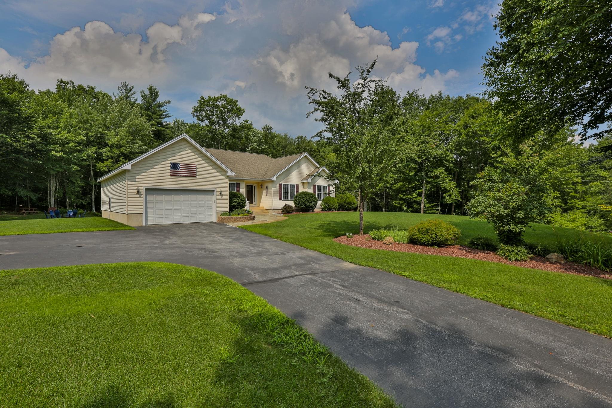 303 Lords Mill Road Epsom, NH 03234 - Photo 4 of 57