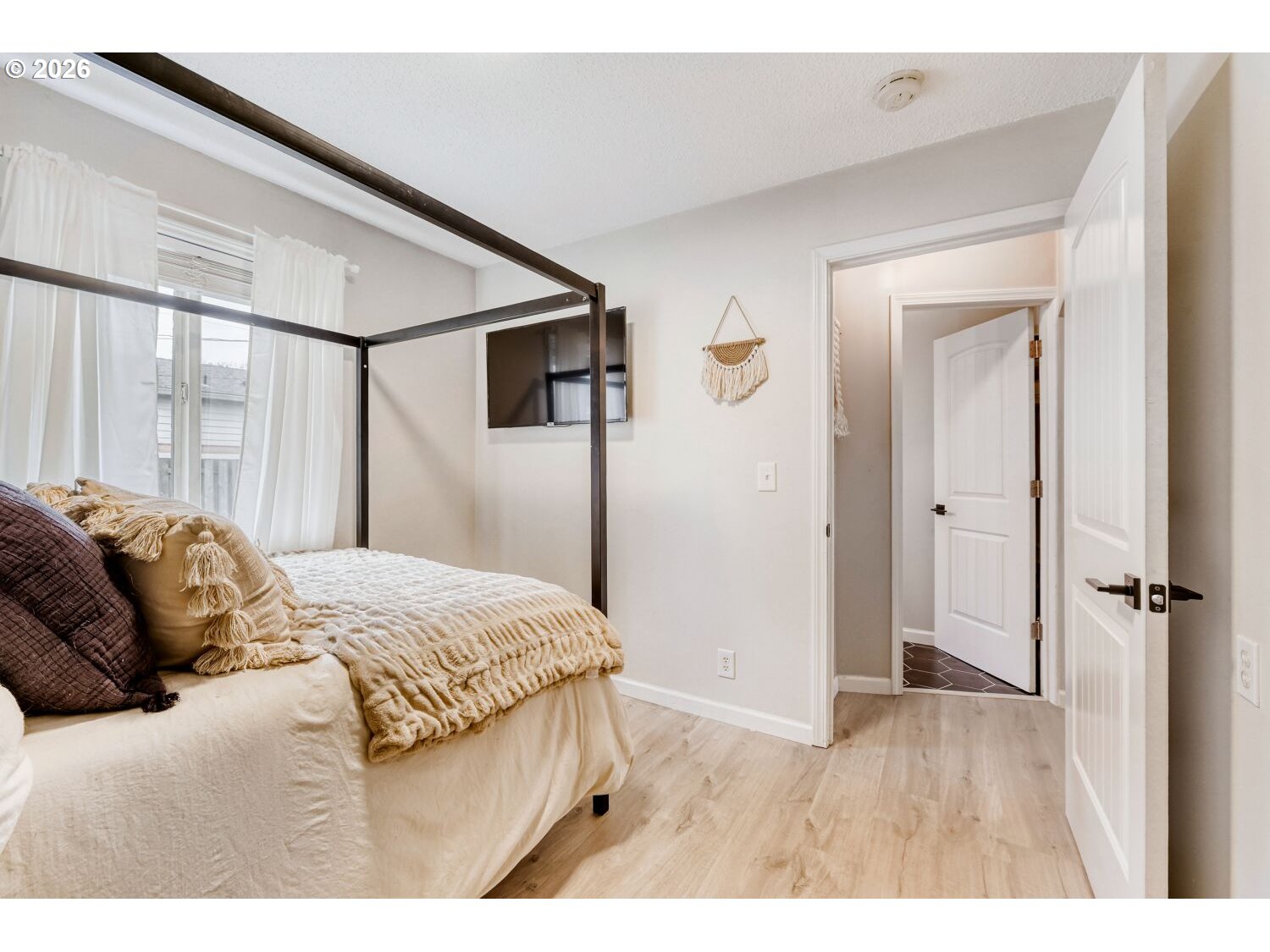 1422 Southeast 169th Place Portland, OR 97233 - Photo 14 of 27