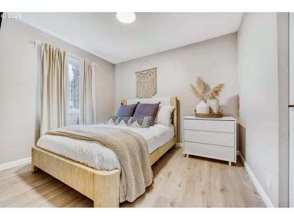 $365,000 | 1422 Southeast 169th Place, Portland, OR 97233